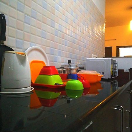 迈索尔Varsha Enclave- Trinity House公寓式酒店 外观 照片