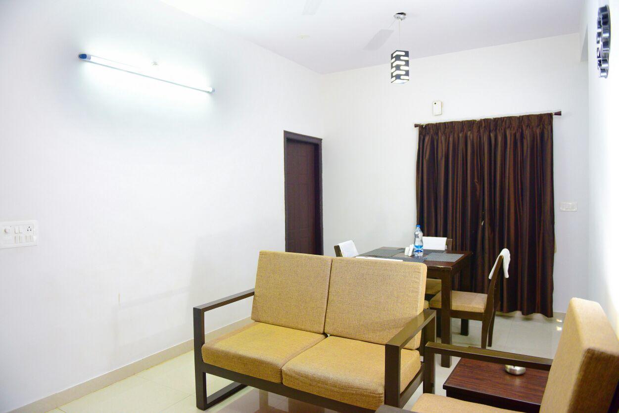 迈索尔Varsha Enclave- Trinity House公寓式酒店 外观 照片