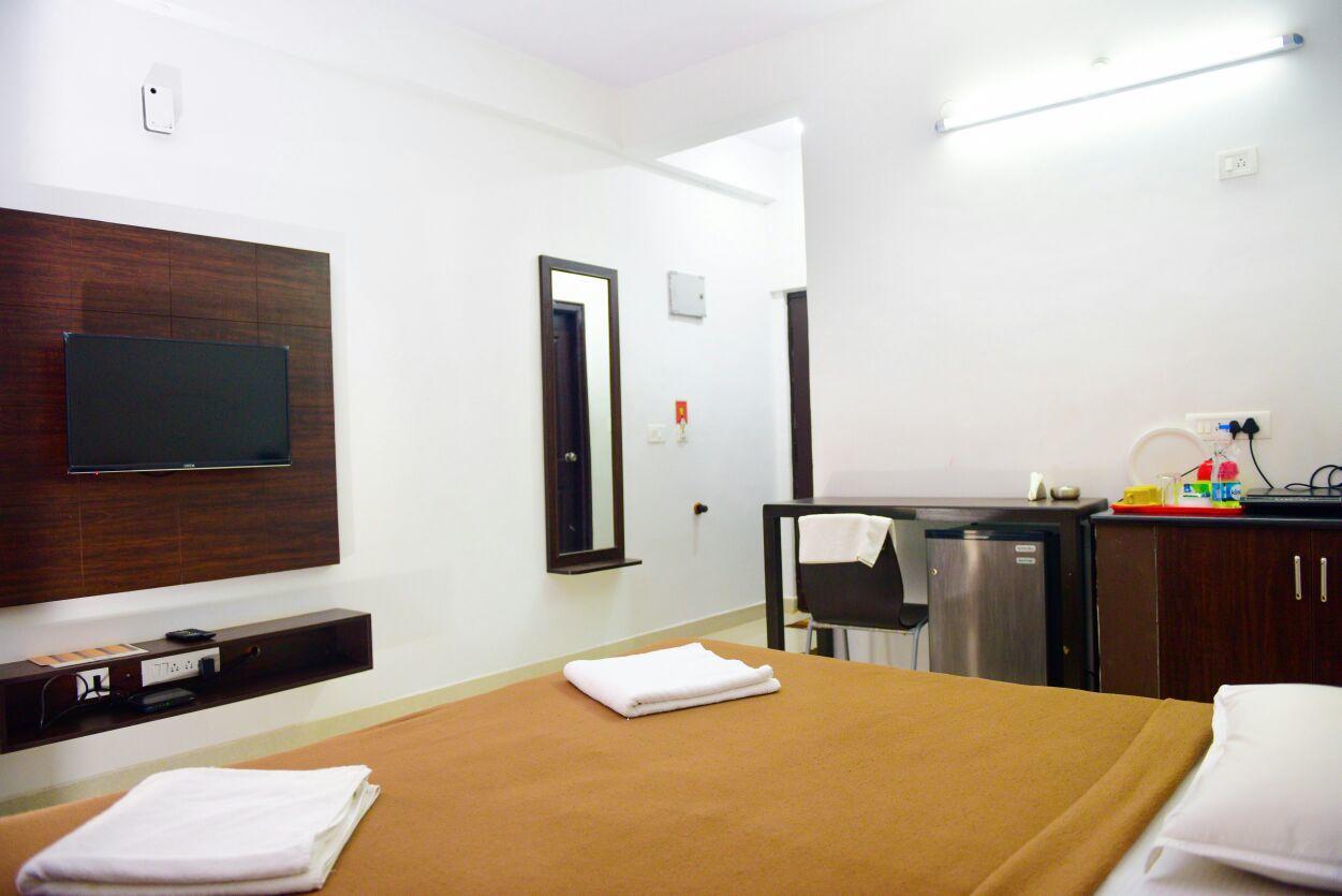 迈索尔Varsha Enclave- Trinity House公寓式酒店 外观 照片